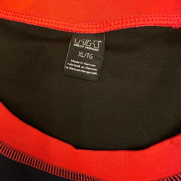 Helly Hansen Official US Ski Team base layer long sleeve wUSA Flag logo on arm - Picture 6 of 9